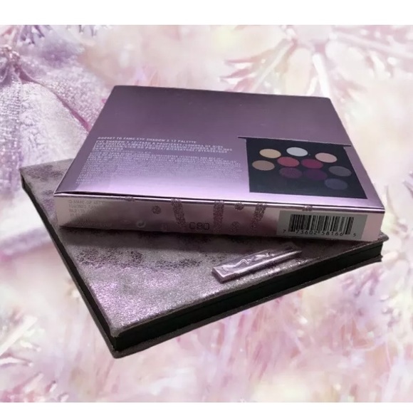 MAC COSMETICS
ROCKET TO FAME EYE SHADOW 12 PALETTE - Picture 6 of 8